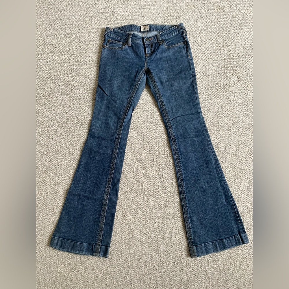 FREE PEOPLE LOW RISE FLARE JEANS